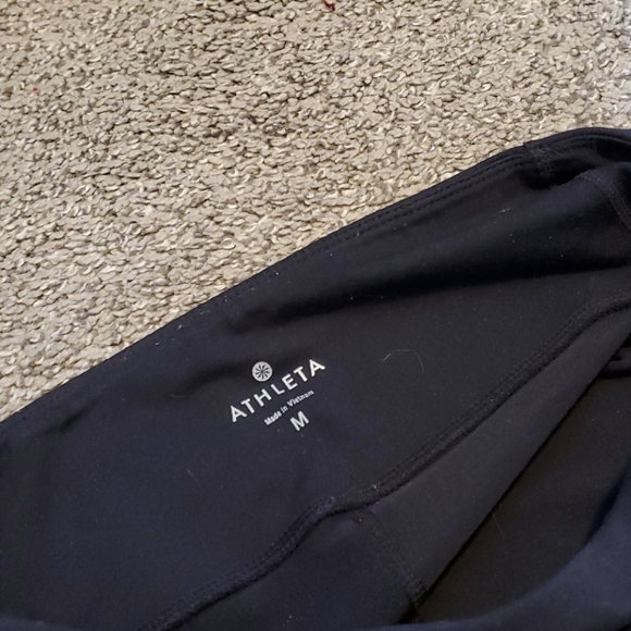 Trio Athleta Set. Leggings, capris, sports Bra - Picture 14 of 16